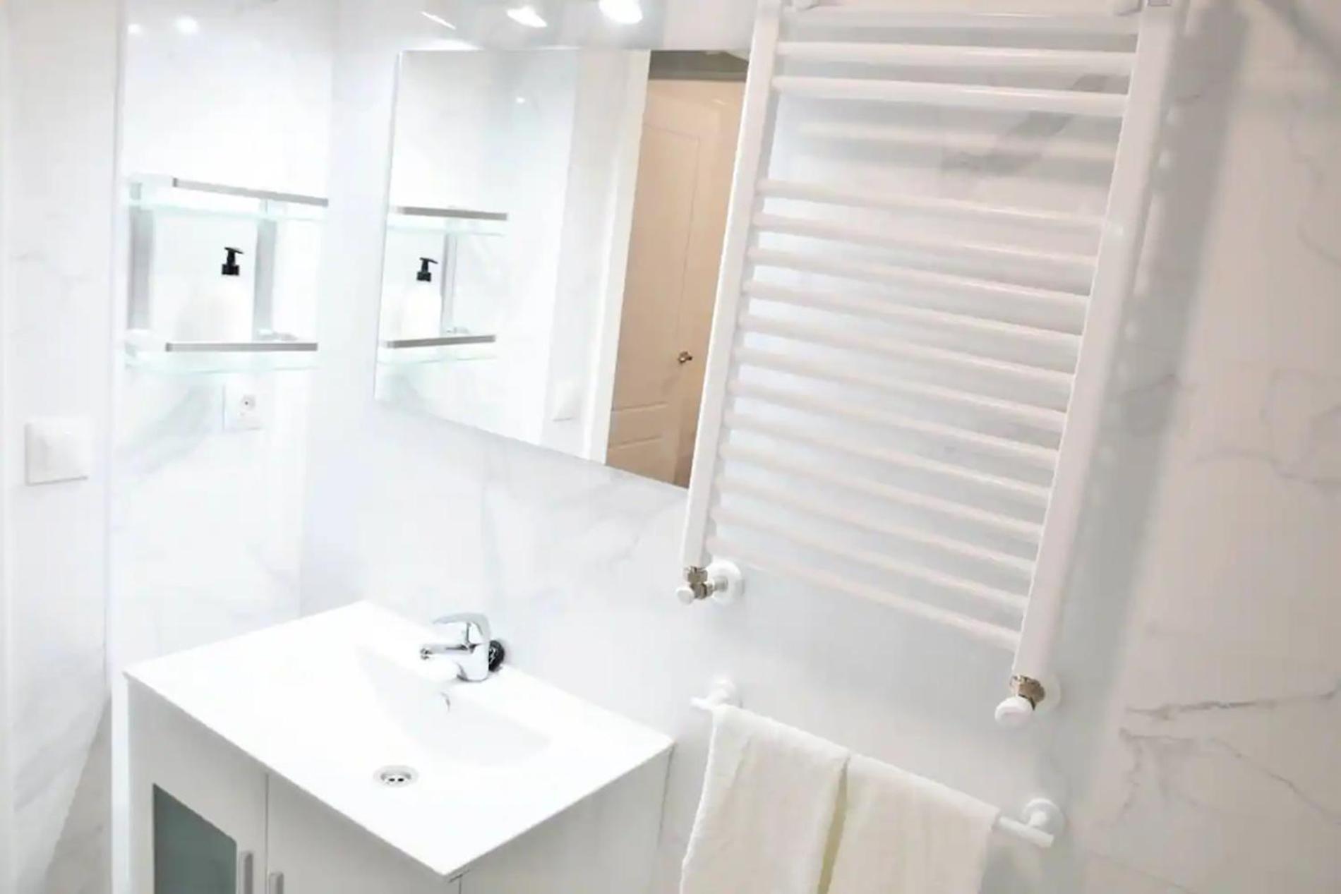 Nuevo Apartamento De 3 Dormitorios En Calle Alta Santander Luaran gambar